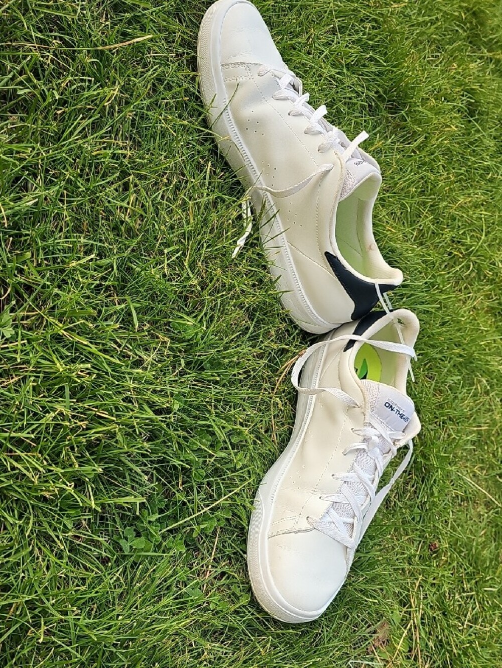 Skechers On The Go Men's Quick Fit White & Navy Low-Top Leather Sneakers - Picture 6 of 13